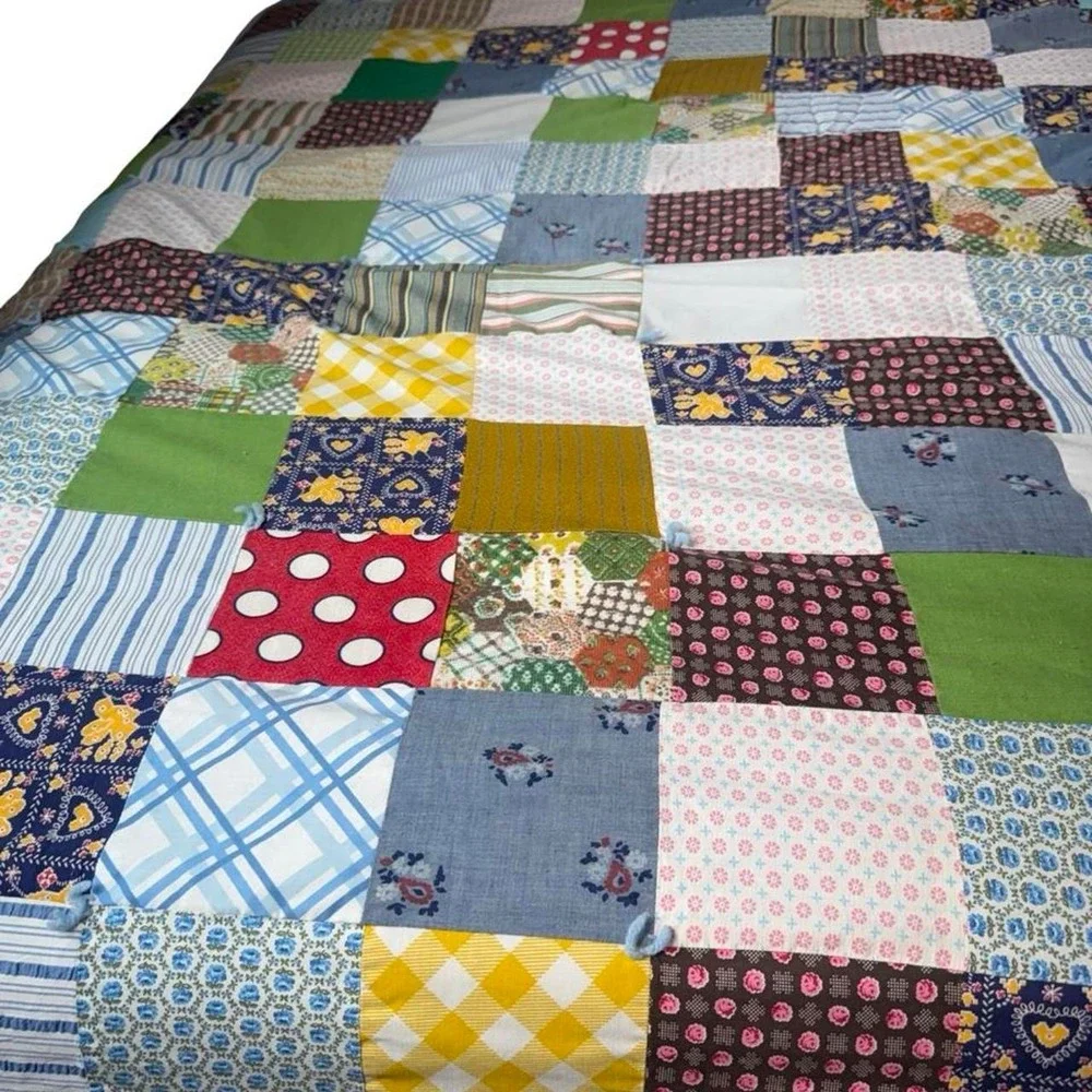 🌼 Vintage Handmade Patchwork Comforter / Quilt – 68" x 78" – Cottagecore - Picture 1 of 7